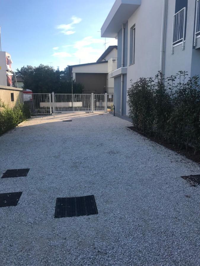 דסנזאנו דל גארדה Villa Karolina מראה חיצוני תמונה